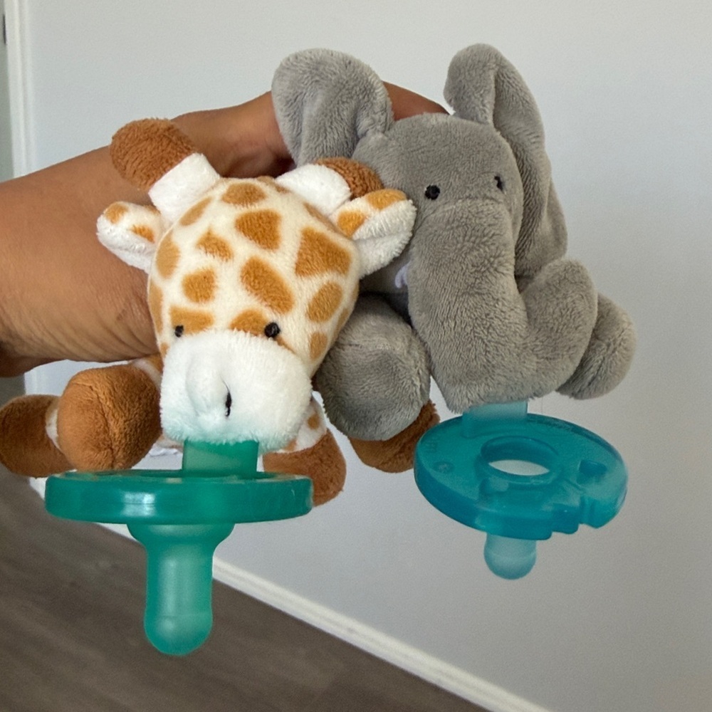 Plush Giraffe and Elephant Pacifier Toy pacifiers